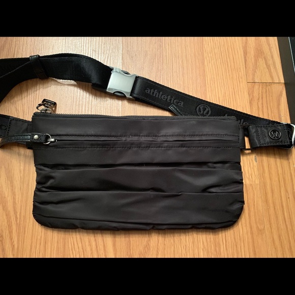 lululemon athletica Handbags - LULULEMON TRAVEL POOCH VII